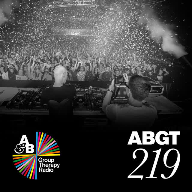 Above & Beyond, Zoë Johnston, Gabriel & Dresden - No One On Earth [ABGT219] - Gabriel & Dresden Remix - Above & Beyond Respray